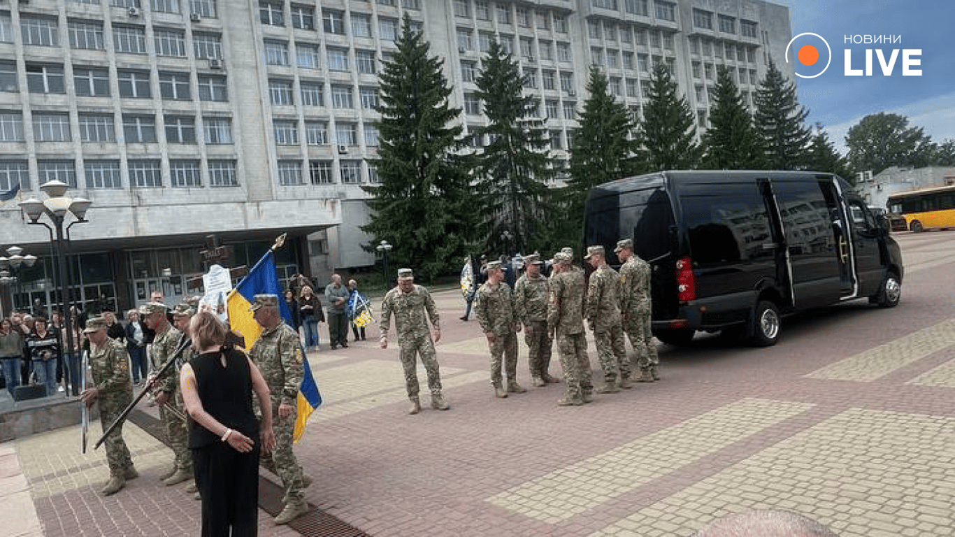 Максим Неліпа похорон