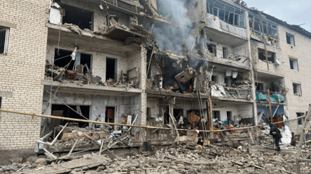 Росія вдарила по багатоповерхівці на Запоріжжі — які наслідки - 290x160