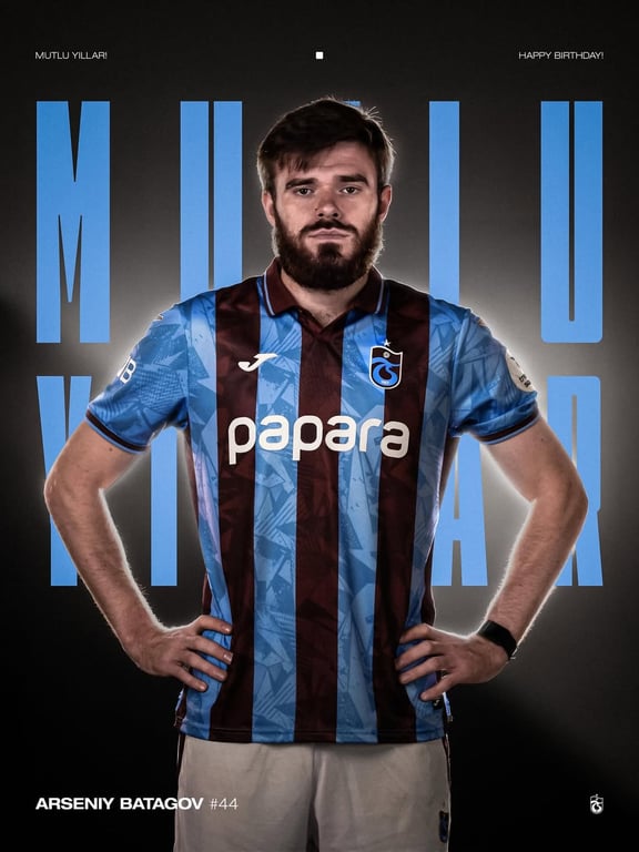 Арсений Батагов в составе турецкого "Трабзонспора". 