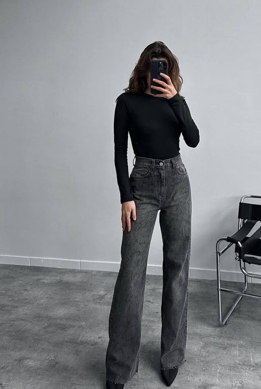 Джинси з високою талією вже в моді