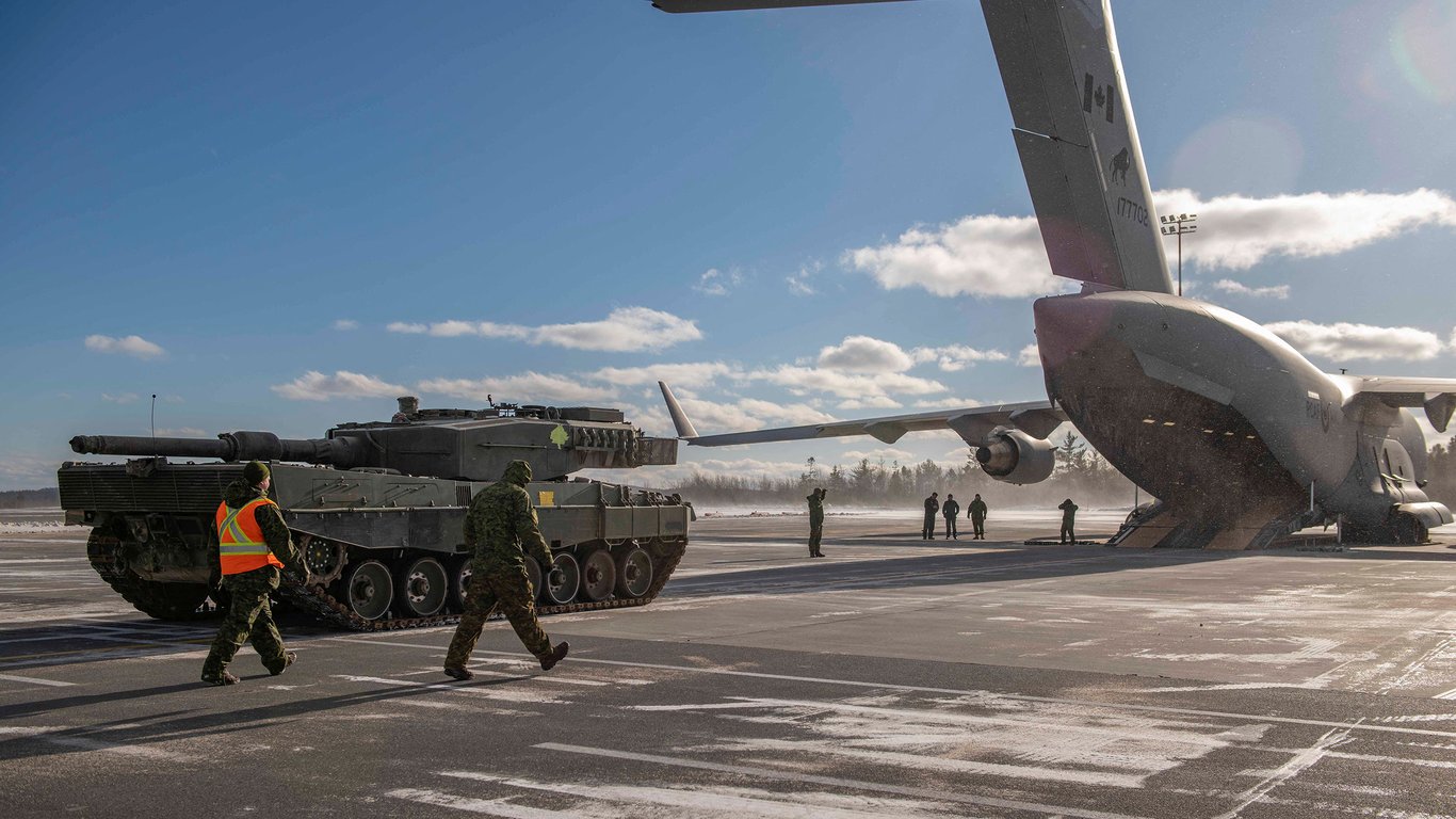 Эксперт назвал составляющие, мешающие темпам поставок западных танков Украине
