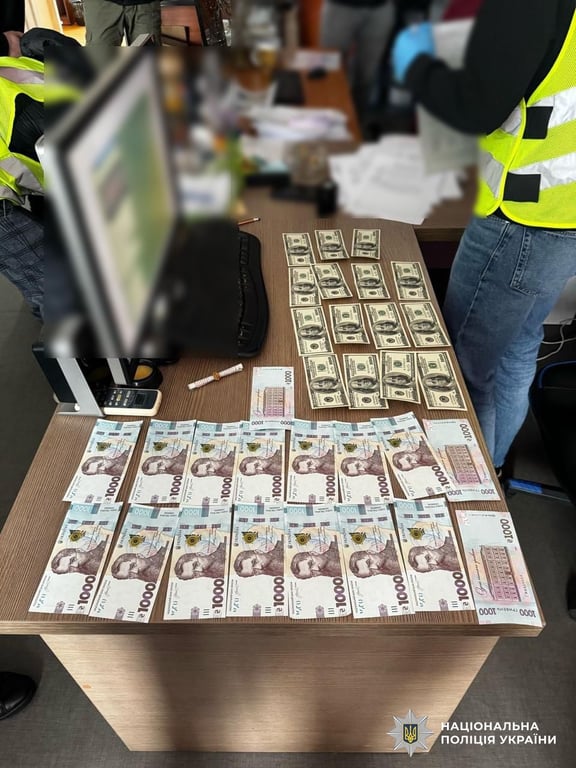 У Києві підприємець торгував дозволами від КМДА - фото