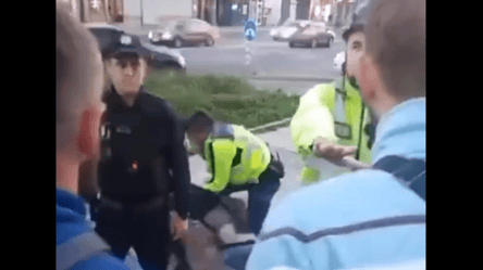 У Львові поліція жорстоко затримала жінку на велосипеді — розпочато розслідування - 290x166