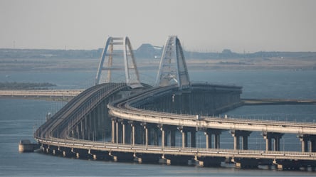 Россияне срочно усилили охрану Крымского моста - 285x160