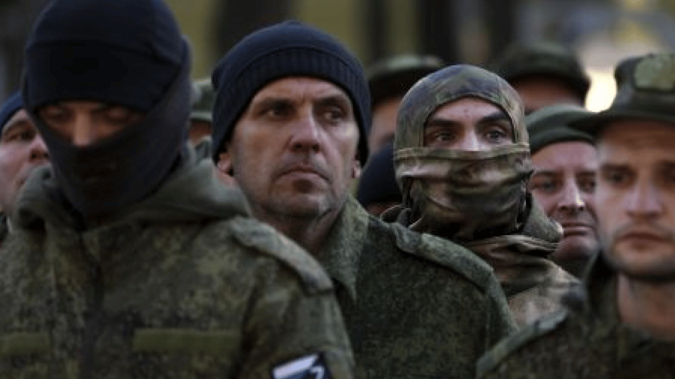 Оккупанты эвакуируют свои семьи из Крыма, — Генштаб ВСУ