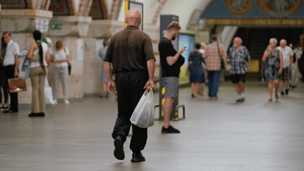 Проїзд по 30 грн в Києві: чи варто купувати поїздки в метро наперед - 285x160