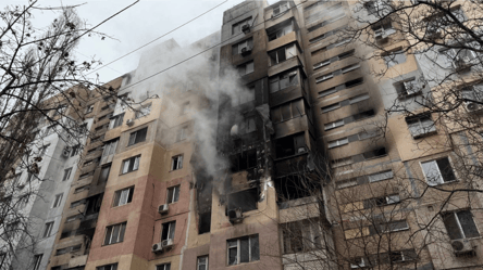 Одеса у вогні — фото будинку після влучання дрону - 285x160