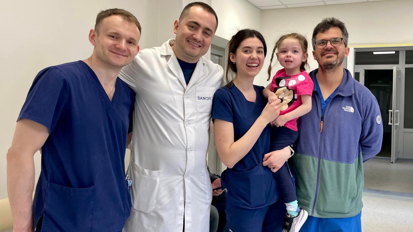 У Львові лікарі врятували 4-річну дівчинку з Ірландії — їй зробили унікальну операцію