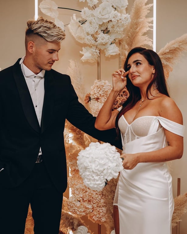 Весілля Анни Трінчер та Олександра Волошина