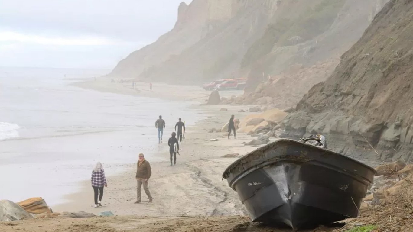 У Каліфорнії внаслідок перекидання двох човнів загинули щонайменше вісім людей