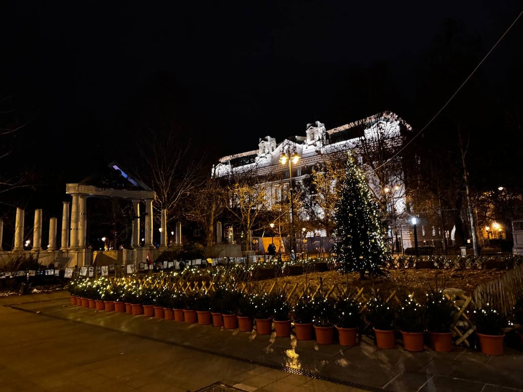 Затишний святковий вечір у столиці Угорщини
