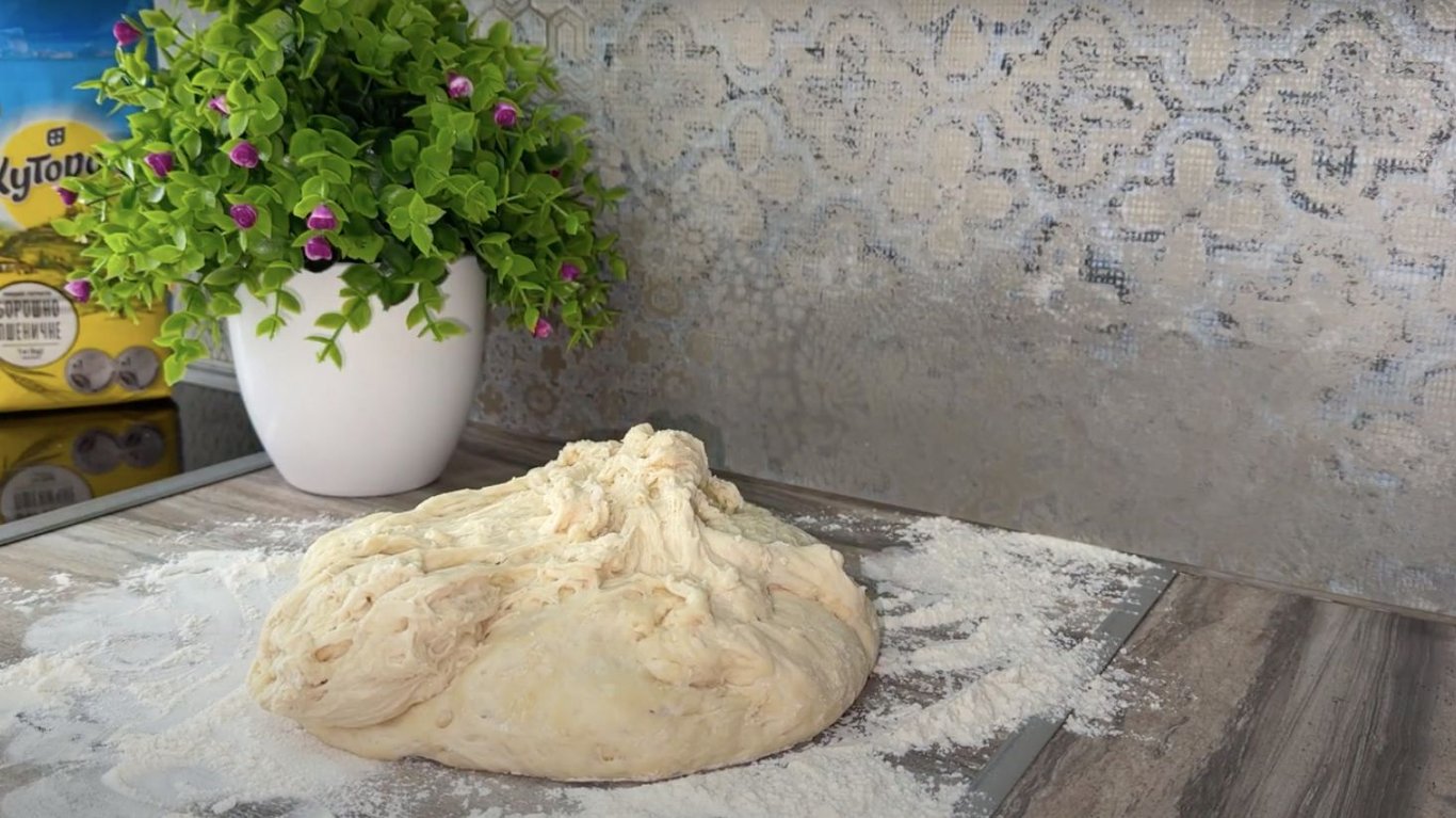 простий рецепт, як приготувати пиріжки з капустою