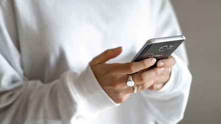 Почему не стоит хранить фото документов в смартфоне - 285x160