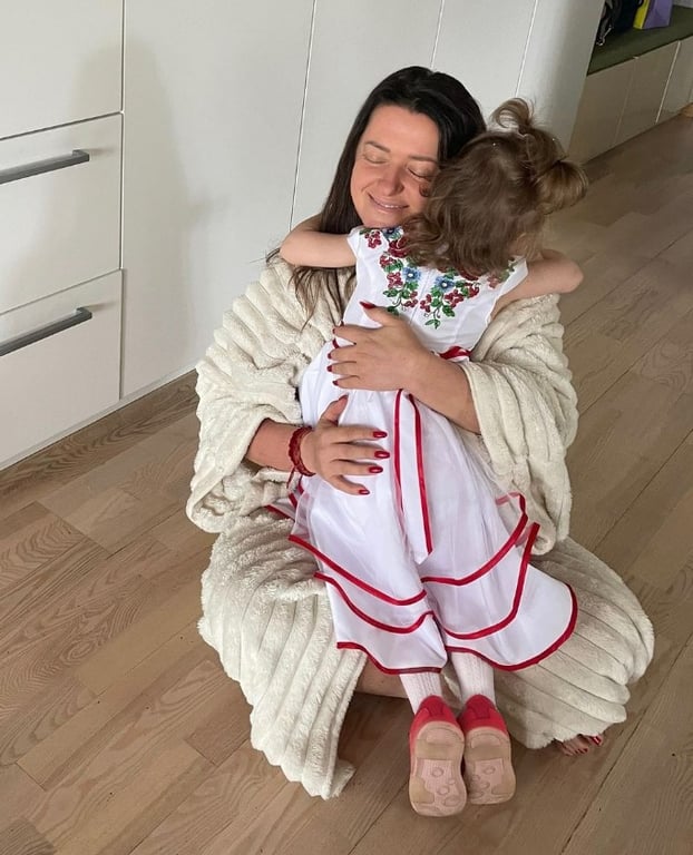 Могилевська подарувала цікаве ліжечко донечці