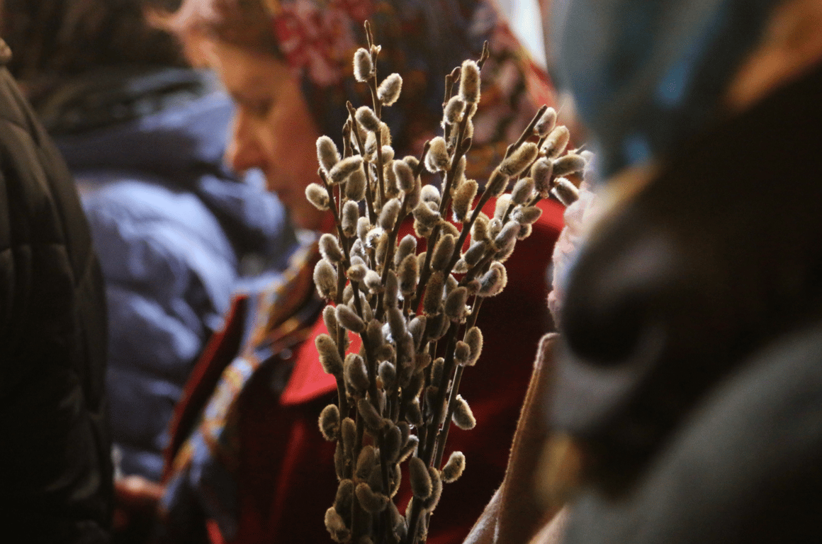 Коли Вербна неділя 2025 року