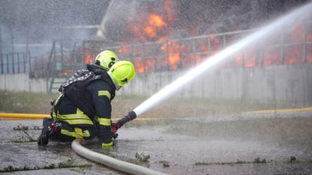 На Одещині через удар РФ пошкоджено судно та постраждав екіпаж - 304x171