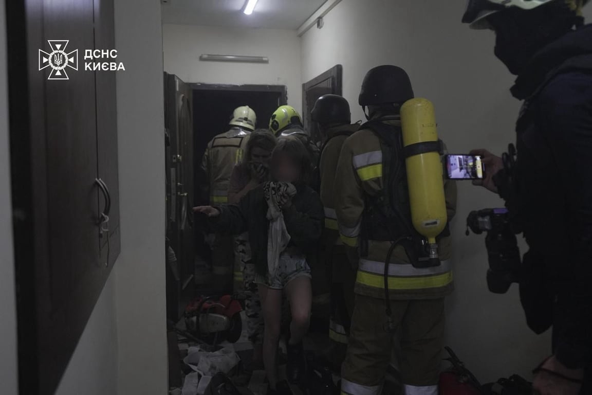 254 рятувальники працювали на місцях ударів у столиці 6 червня