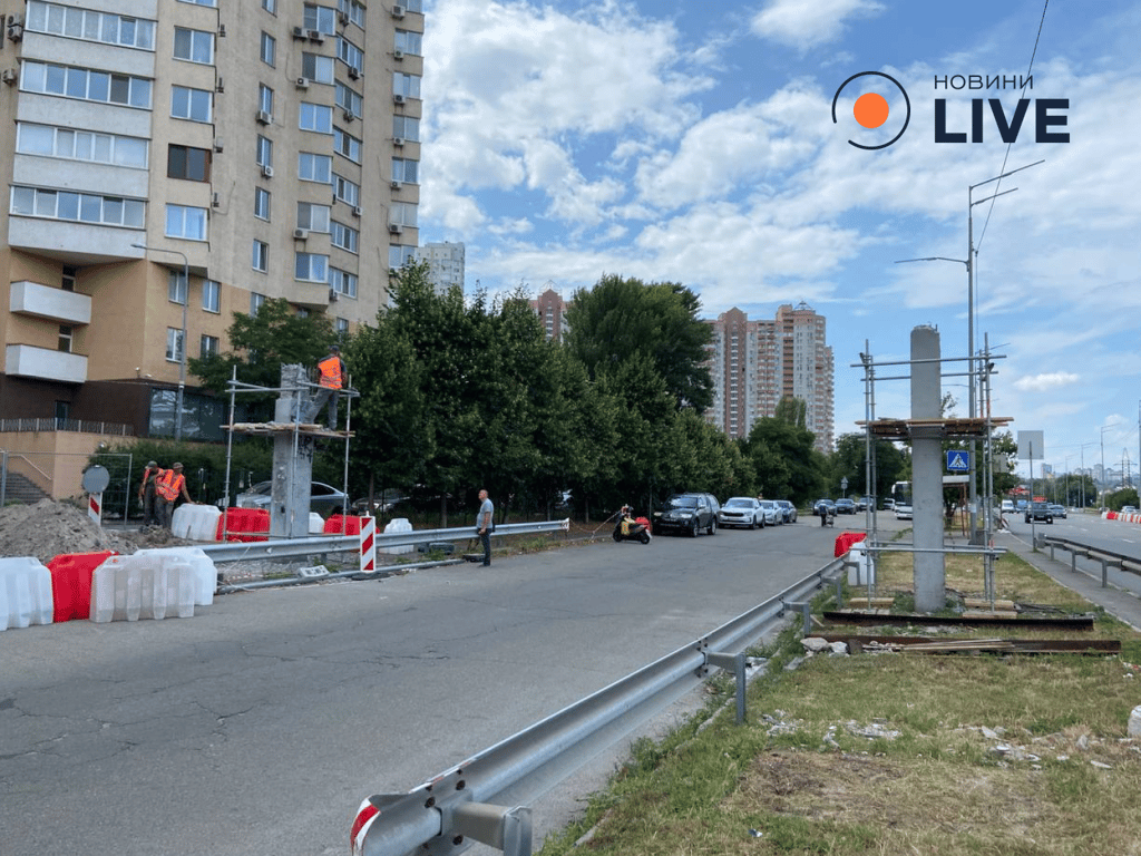 Ремонт на Саперно-Слобідській