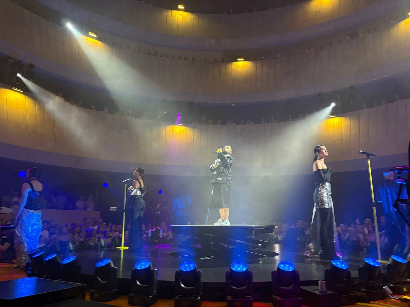 Концерт Дмитра Монатіка у Києві - фото