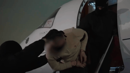 Замах на заступника ГРУ — підозрюваного доставили до Росії - 285x160