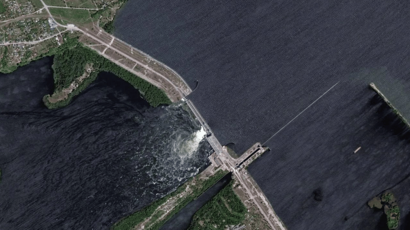 Спутники зафиксировали взрыв на Каховской ГЭС перед ее разрушением