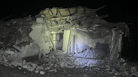 Росіяни вдарили ракетами по Селидовому — постраждала жінка та двоє дітей - 285x160