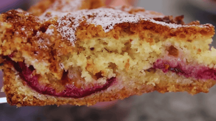 Сливовый пирог "Мария" — рецепт вкусной выпечки на холодную осень - 285x160