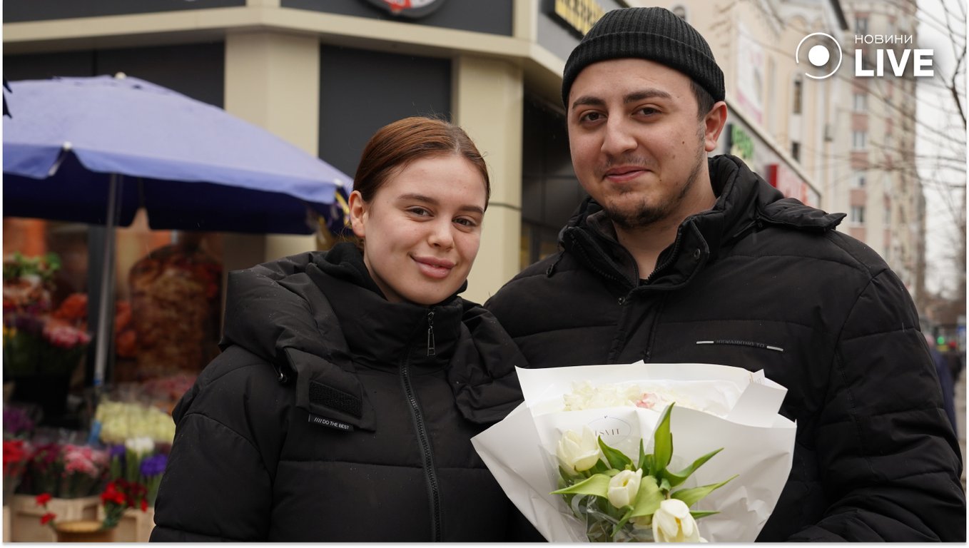 Квіти на день закоханих — яка ціна на одеському Привозі - фото 12