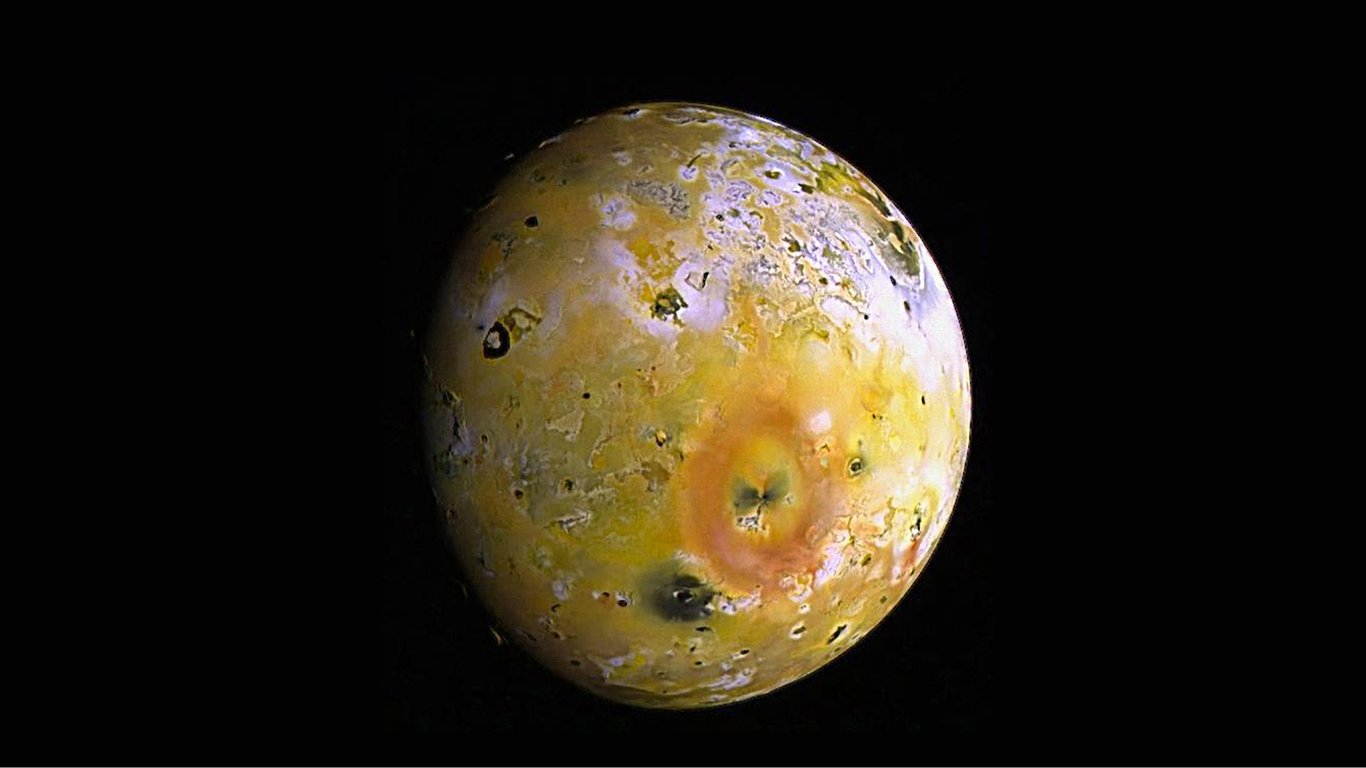 ​​​​​​​NASA показало, як виглядає супутник Юпітера Іо: що за "річки" помітили на ньому