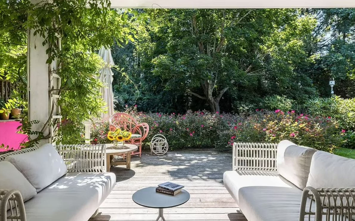 Дрю Бэрримор продает недвижимость