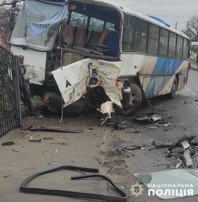 внаслідок аварії на трасі Львів-Луцьк двоє водіїв були ушпиталені