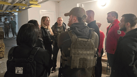 Візит Джолі до України міг закінчитися скандалом — The Telegraph - 285x160