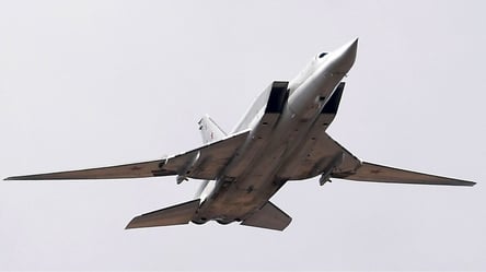 С российского аэродрома вылетели самолеты Ту-22м3 - 285x160