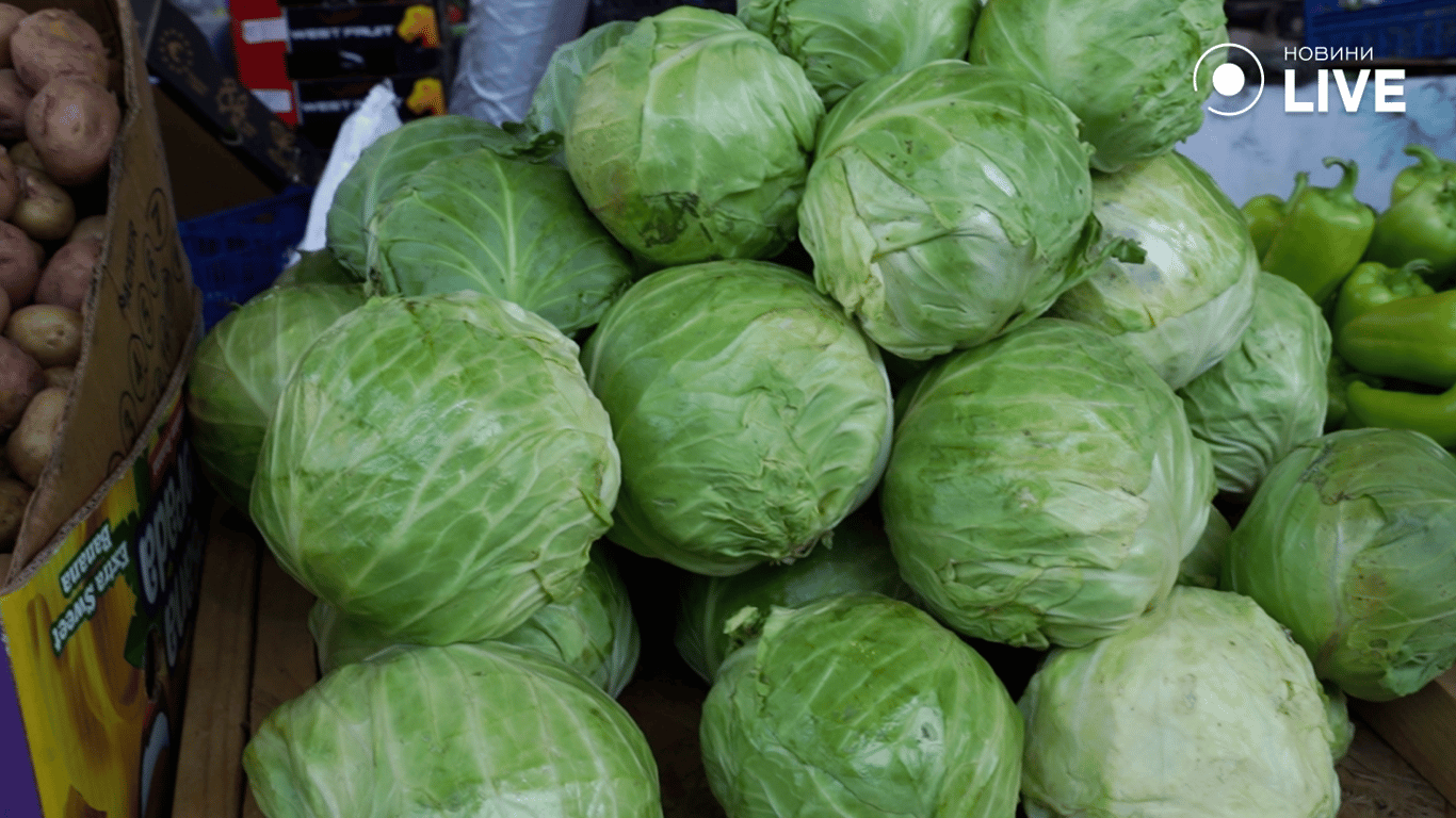 Капуста на базарі