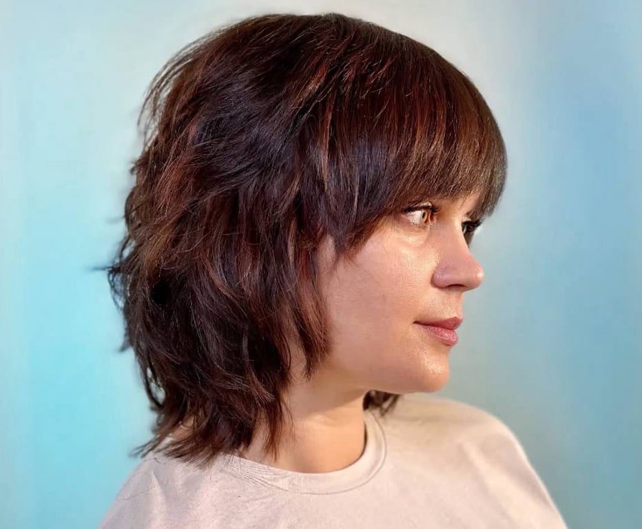 The haircut that is suitable for unruly hair
