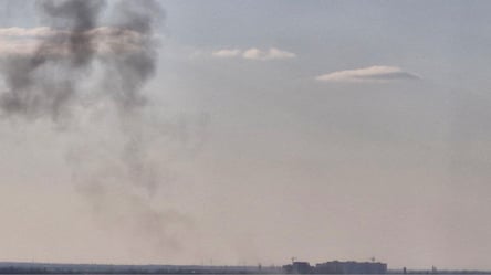 В Одесі пролунали потужні вибухи: ворожі дрони атакують з моря - 290x166