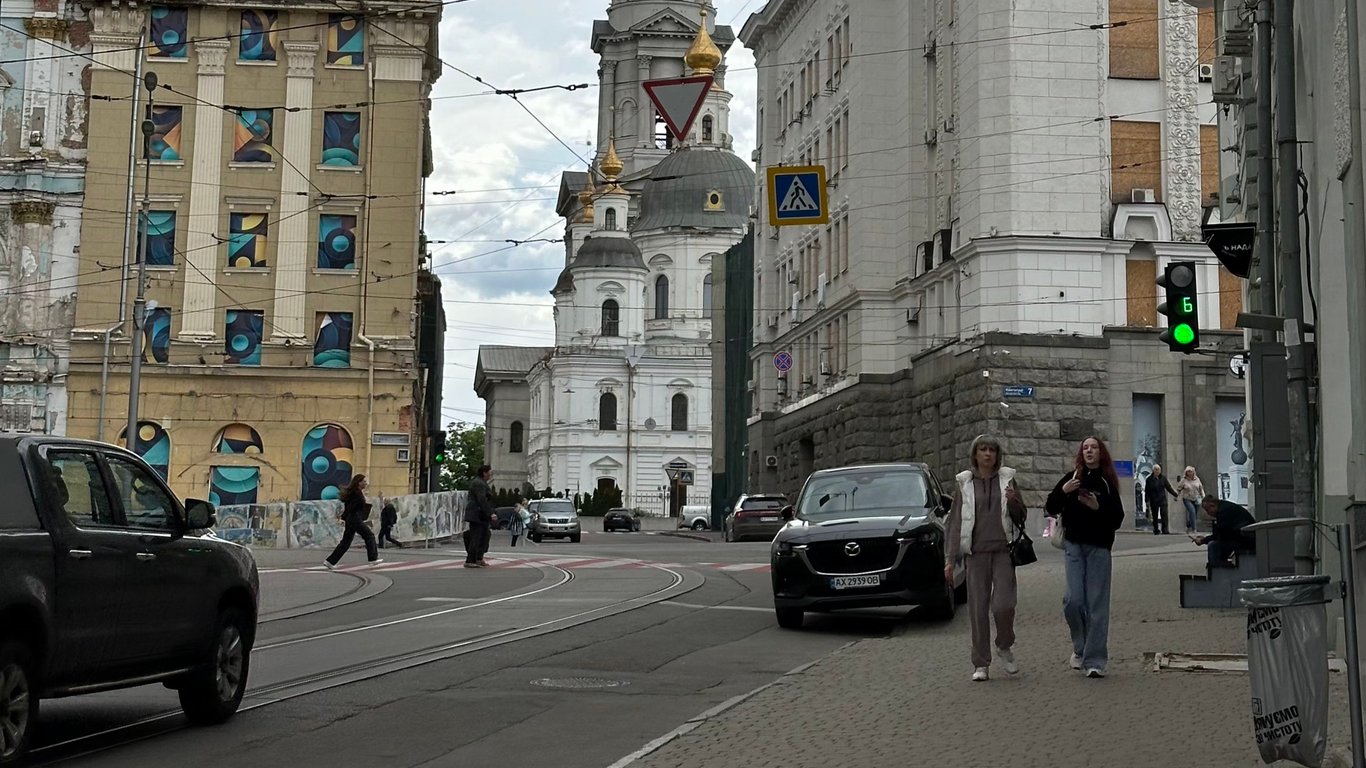 Харківщину накриє негода: дощі, грози та похолодання