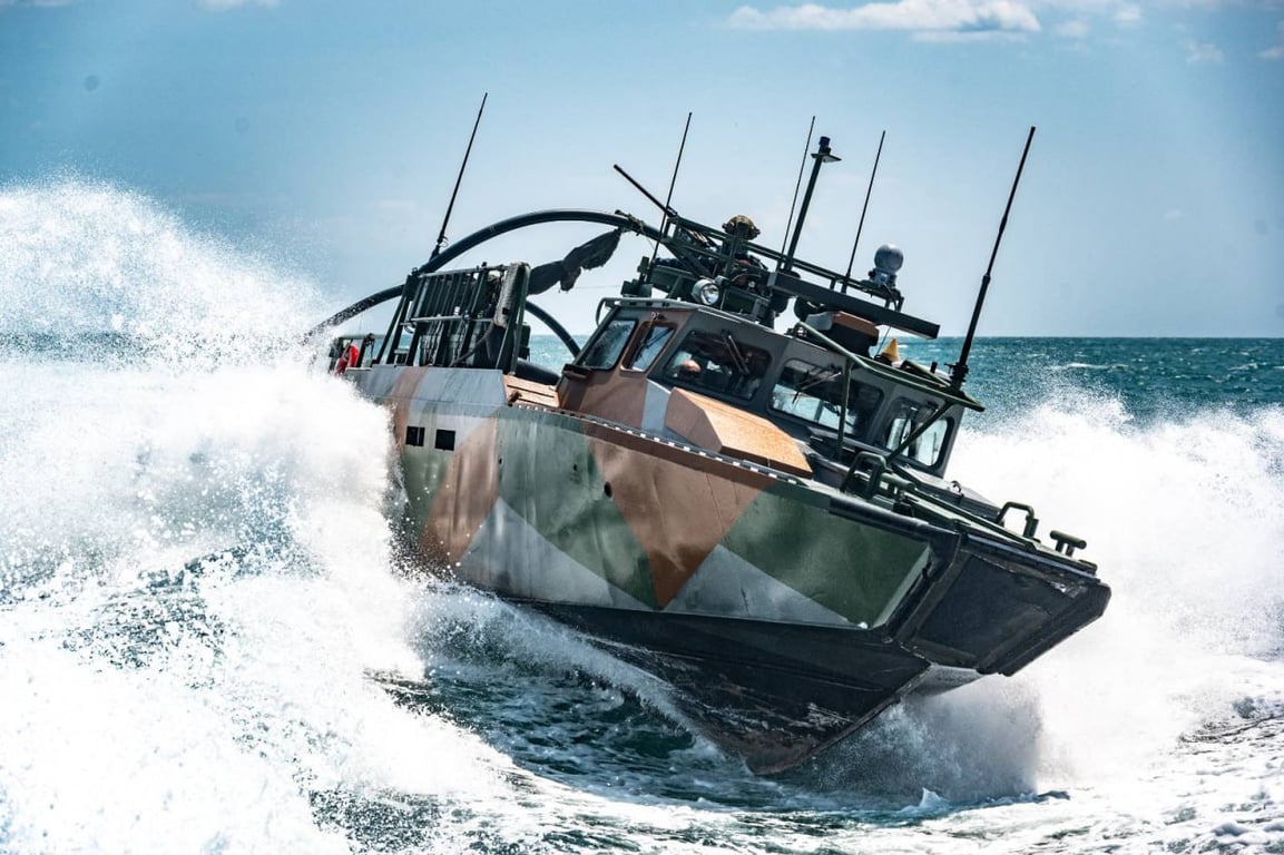 Президент Зеленський привітав військових моряків зі святом - фото 3