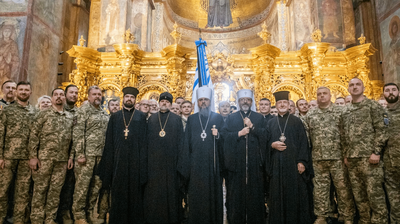 Міноборони затвердило емблеми для військових капеланів