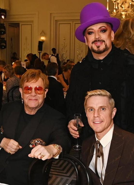 Элтон Джон раскритиковал легализацию марихуаны - фото 1