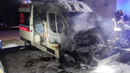 У Польщі підпалили машини швидкої допомоги, призначені для України - 285x160