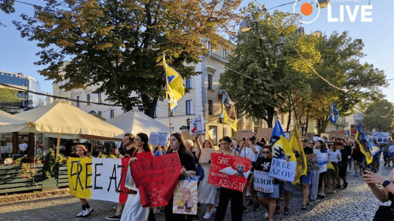 Теракт в Еленовке — участники акции Free AZOV в Одессе почтили память погибших