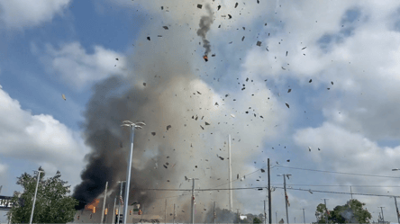 В Чернигове прогремели взрывы — в небе ракеты РФ - 285x160