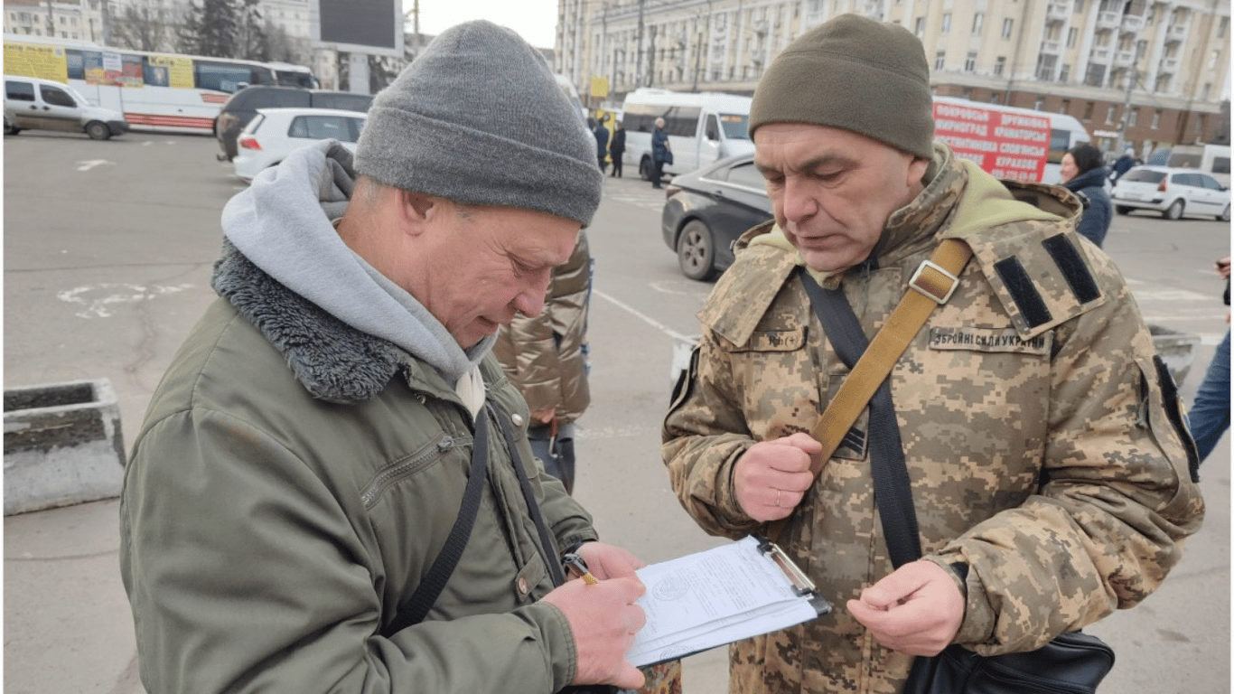 Нові правила бронювання працівників від мобілізації в Україні