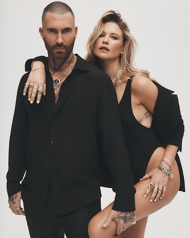 Співак Адам Левін з дружиною-моделлю Бегаті Прінслоу. Фото: JacquieAiche.com.