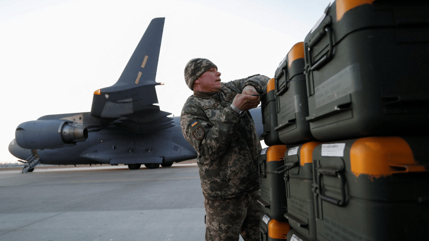 США оголосили про новий пакет військової допомоги для України — що туди увійде