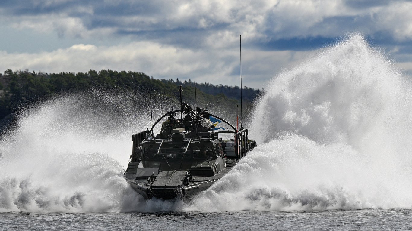Швеция и Финляндия повысили боеготовность своих ВМС из-за угрозы российских диверсий