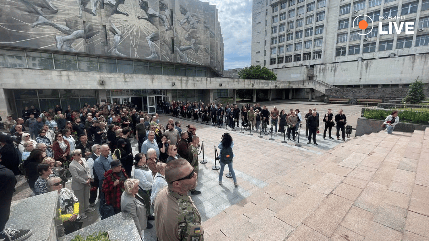 Максим Неліпа помер