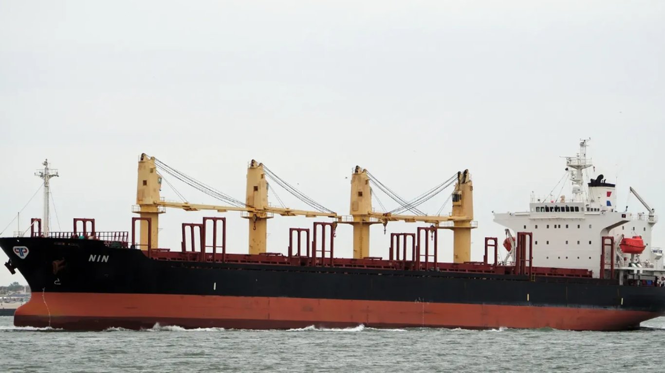 Работа Черноморского коридора — сколько кораблей на загрузке в портах