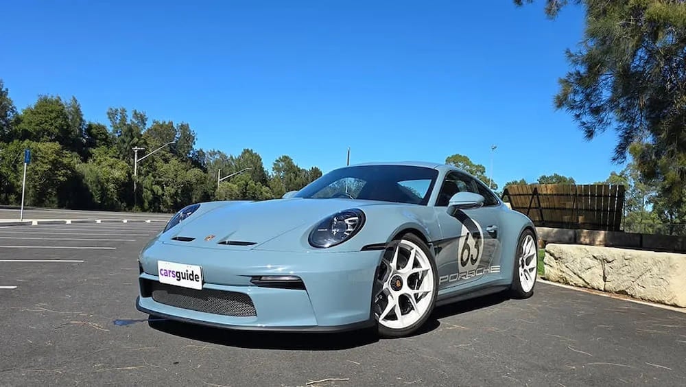 2025 Porsche 911 S/T